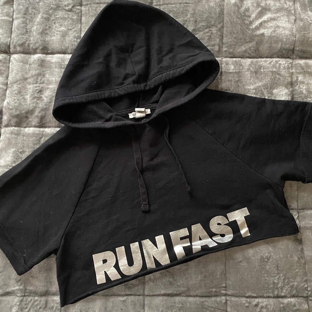 Forever 21 black crop top